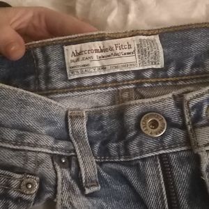 Abercrombie mom jeans